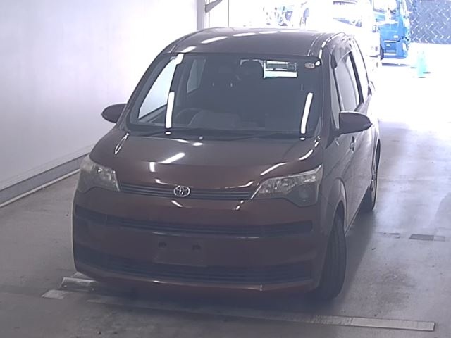 TOYOTA SPADE