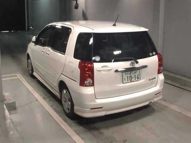 TOYOTA RAUM