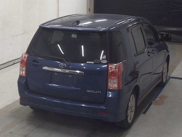 TOYOTA RAUM