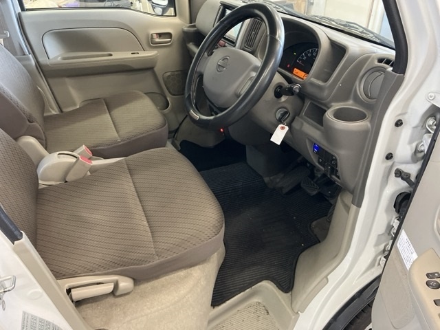 NISSAN NV100 CLIPPER