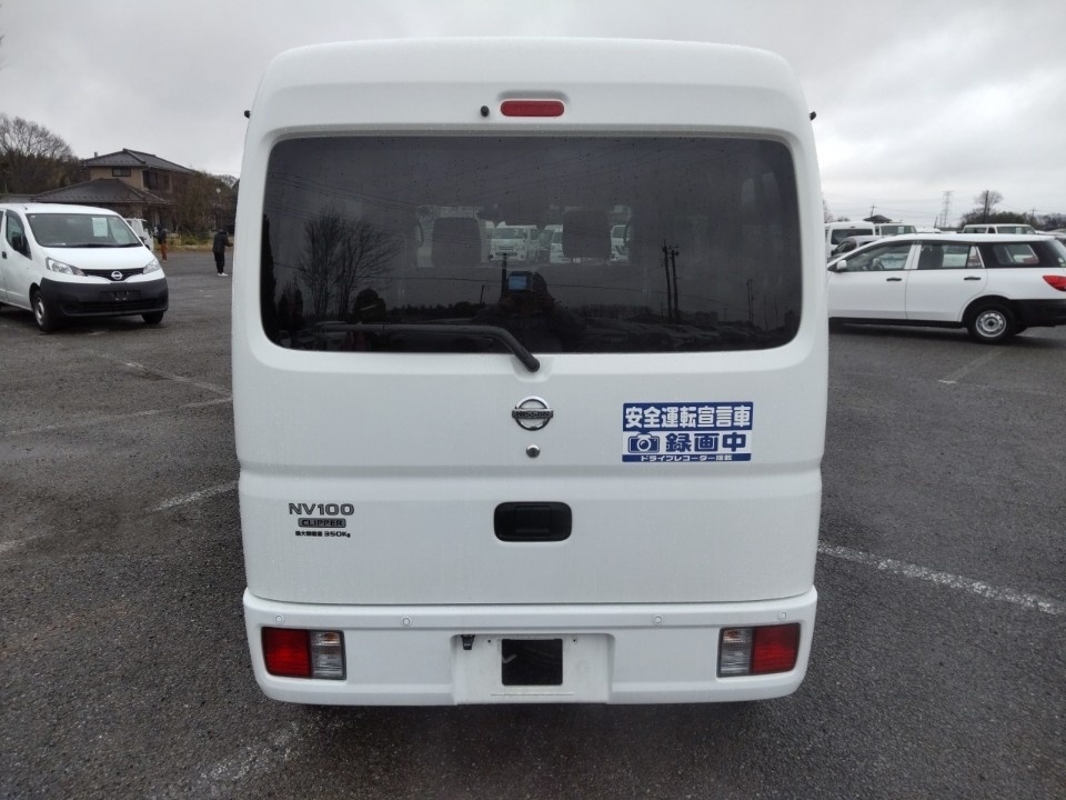NISSAN NV100 CLIPPER