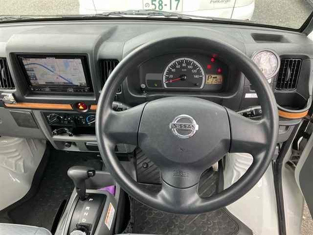 NISSAN NV100 CLIPPER