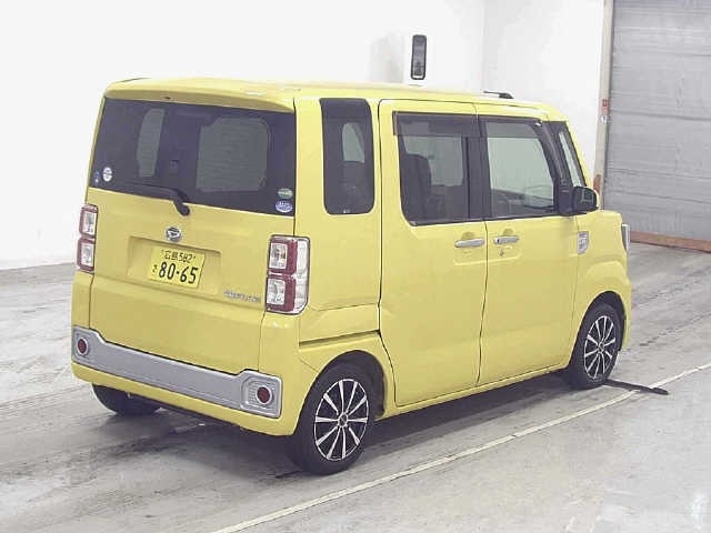 DAIHATSU WAKE