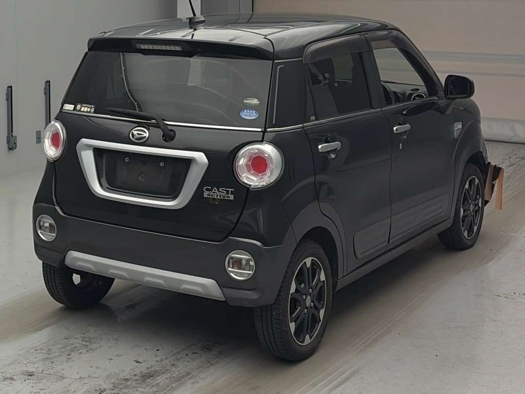 DAIHATSU CAST