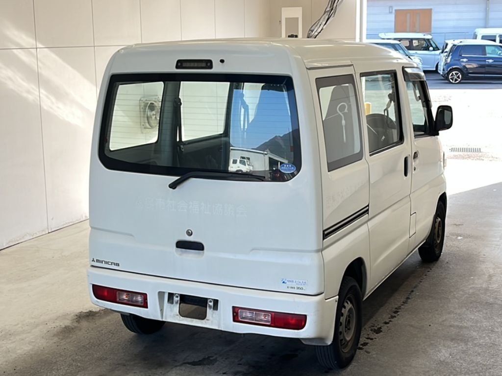 MITSUBISHI MINICAB