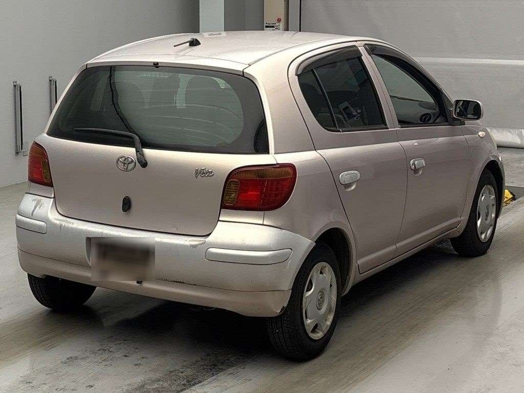 TOYOTA VITZ