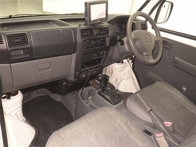 MITSUBISHI MINICAB
