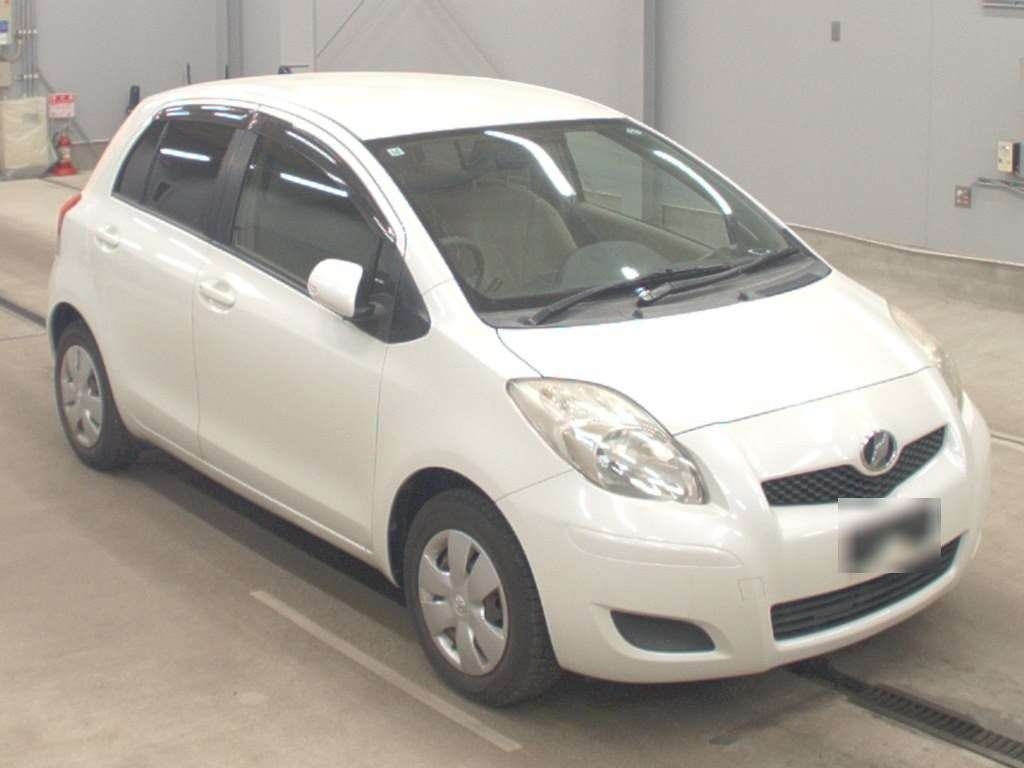 TOYOTA VITZ