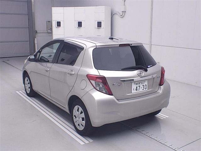 TOYOTA VITZ