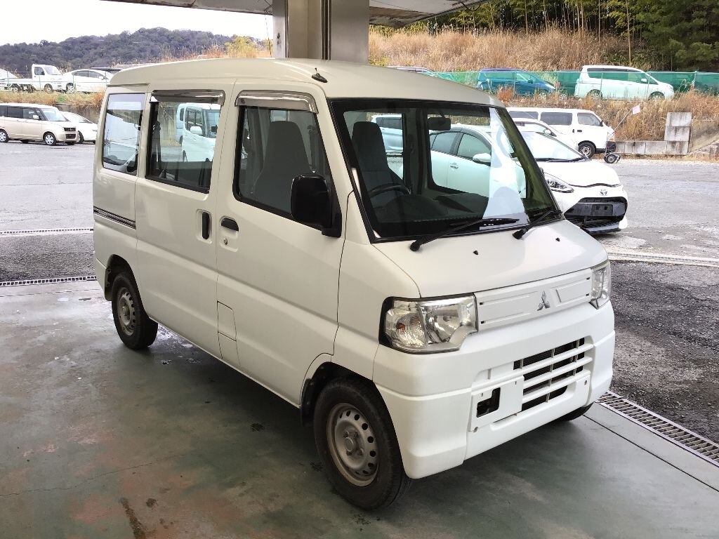 MITSUBISHI MINICAB