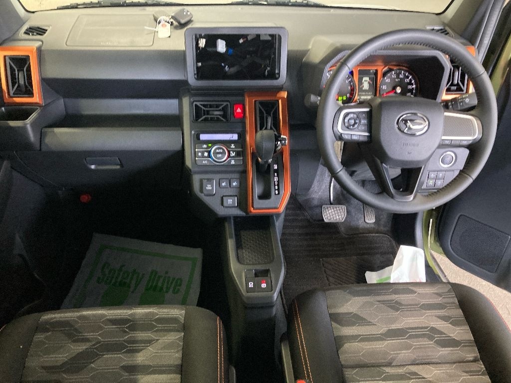 DAIHATSU TAFT