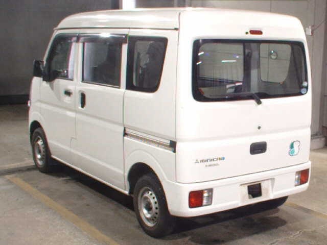 MITSUBISHI MINICAB