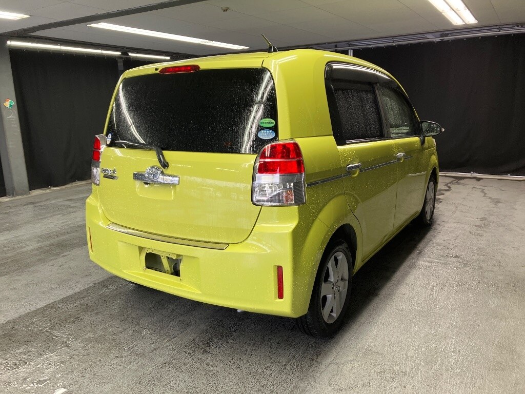 TOYOTA SPADE