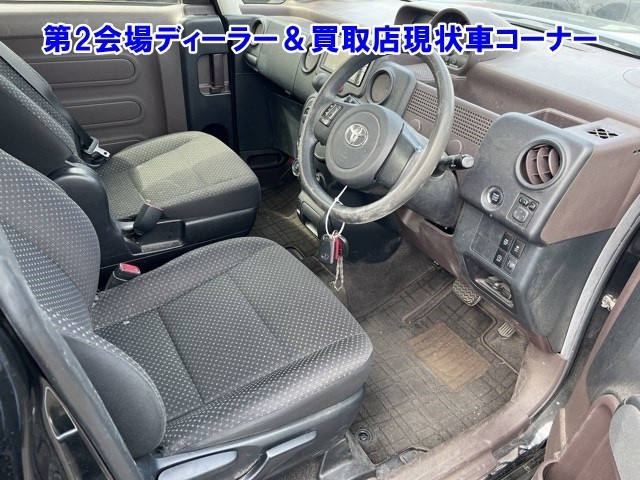 TOYOTA SPADE