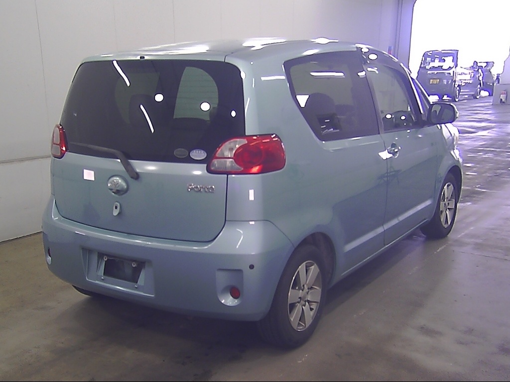 TOYOTA PORTE