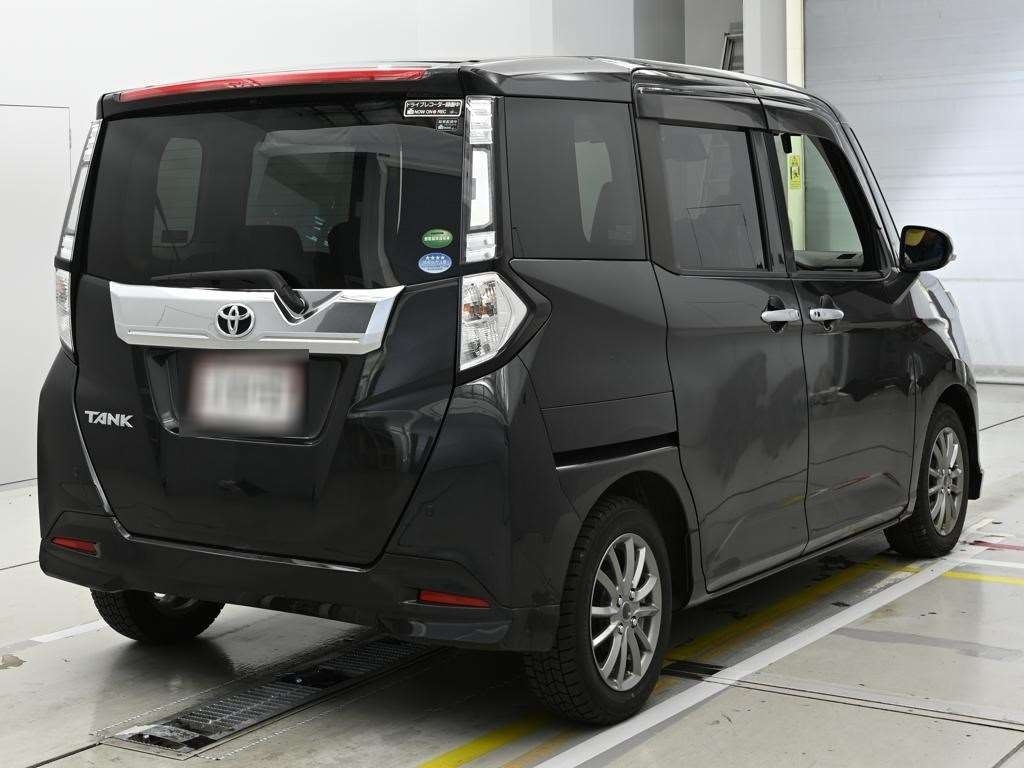 TOYOTA TANK