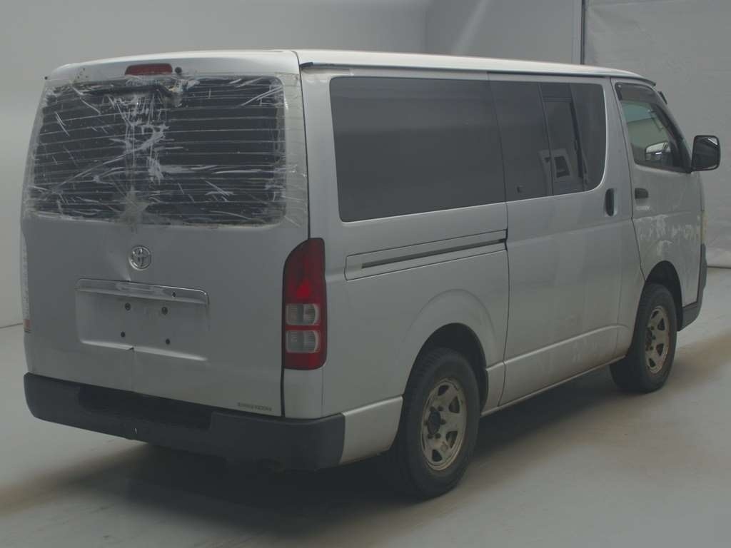 TOYOTA REGIUS ACE