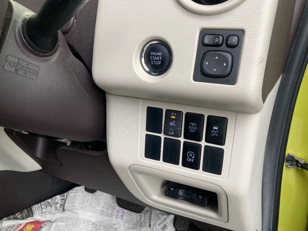 TOYOTA SPADE