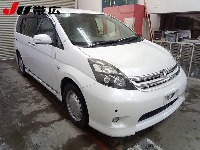 TOYOTA ISIS