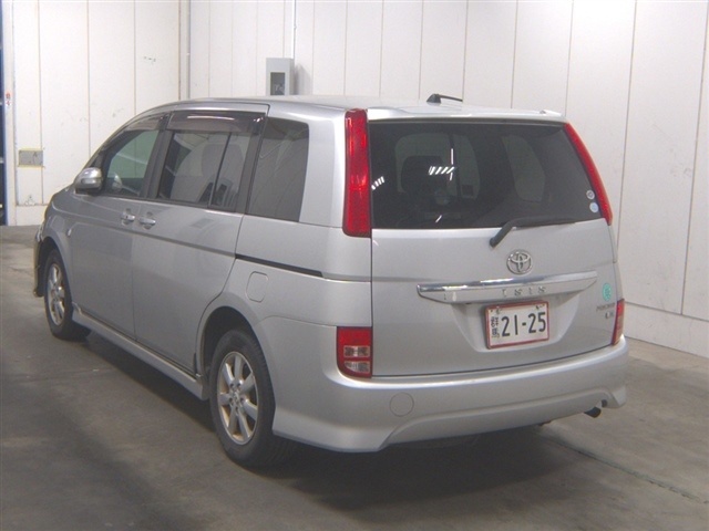 TOYOTA ISIS