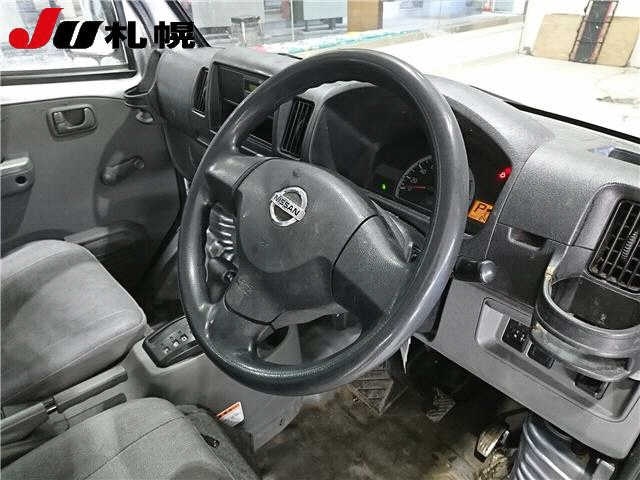 NISSAN CLIPPER