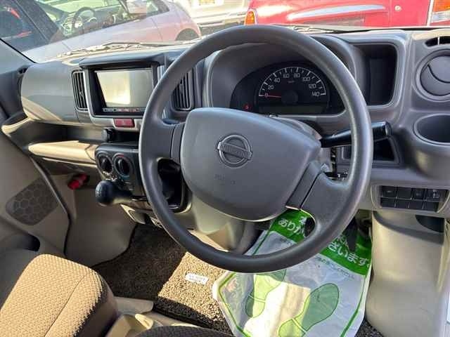 NISSAN NV100 CLIPPER