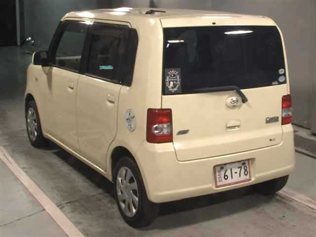 DAIHATSU MOVE CONTE