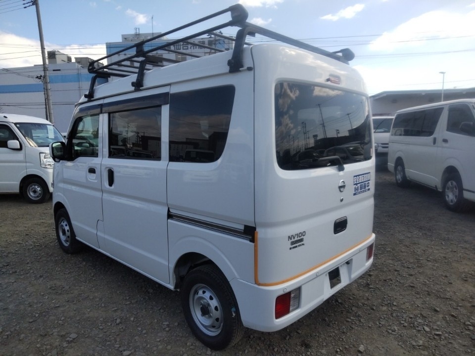 NISSAN NV100 CLIPPER