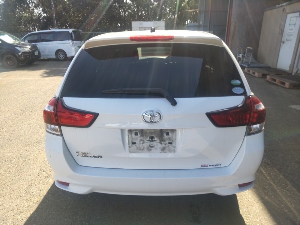 TOYOTA COROLLA FIELDER