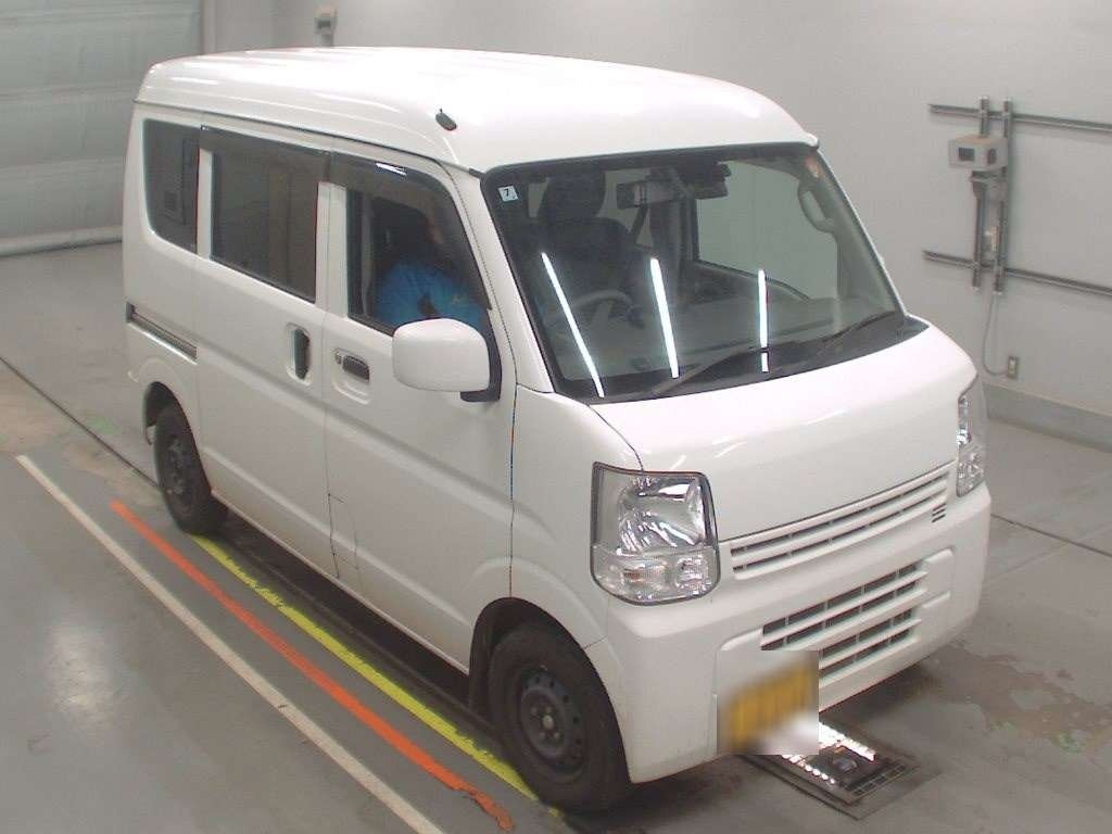 NISSAN NV100 CLIPPER
