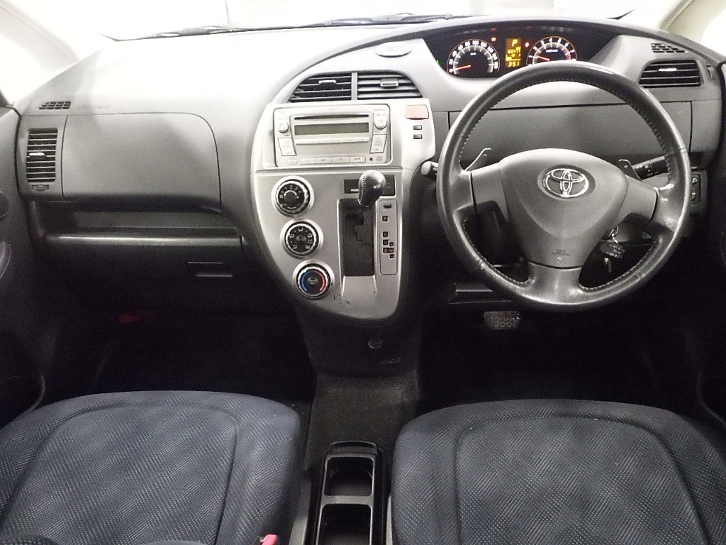 TOYOTA RACTIS