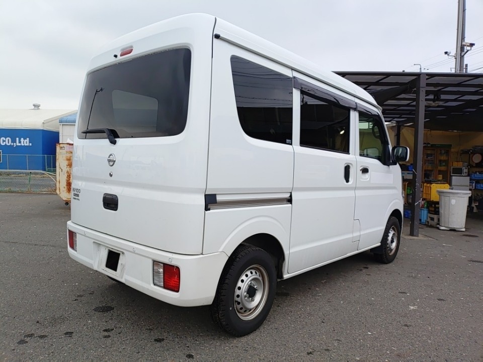 NISSAN NV100 CLIPPER