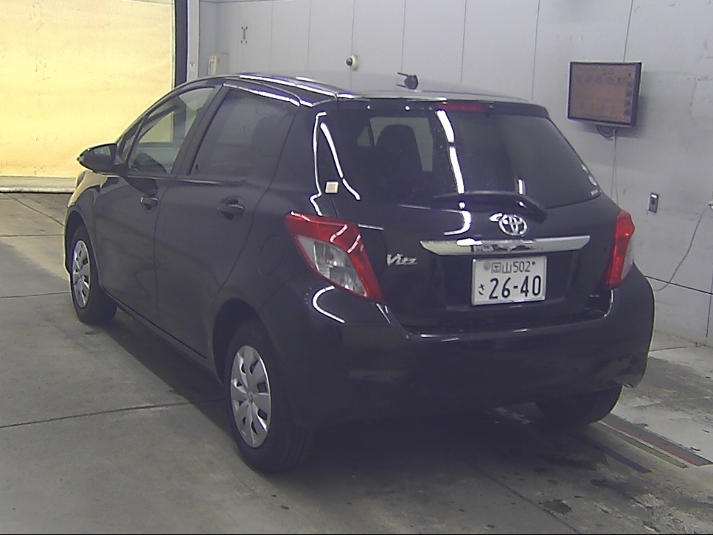 TOYOTA VITZ