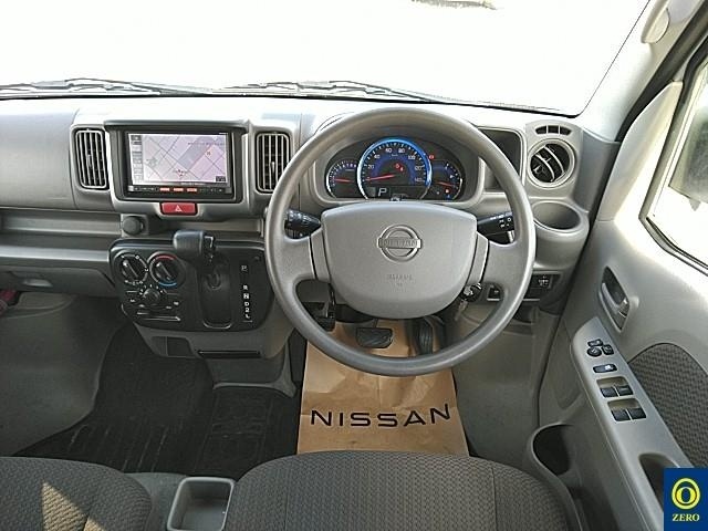 NISSAN NV100 CLIPPER
