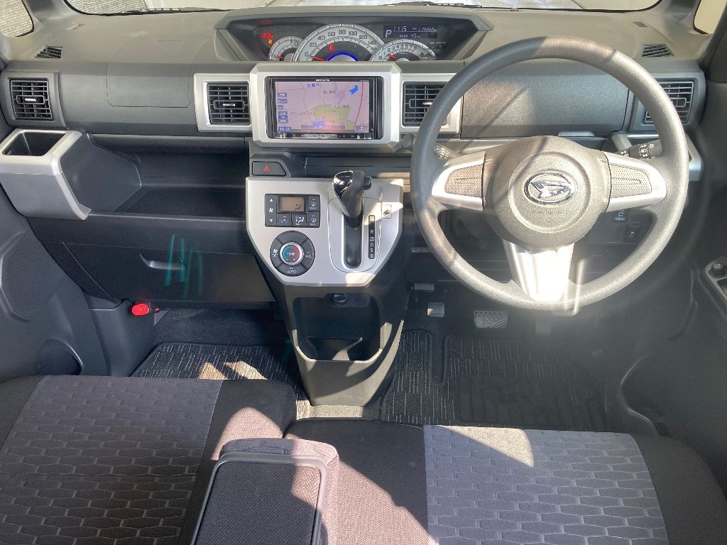 DAIHATSU WAKE