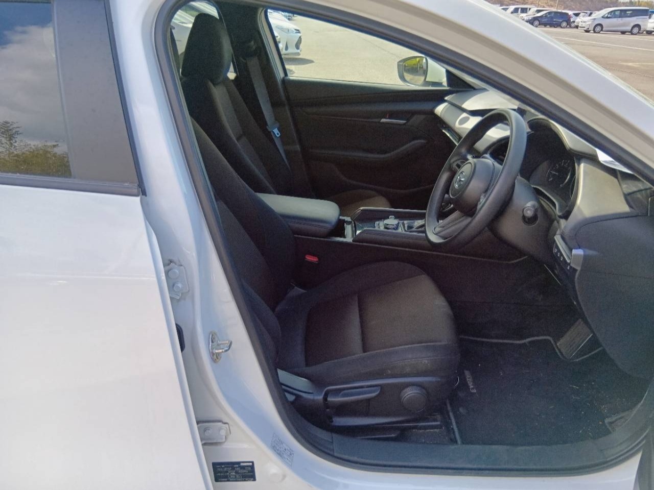 MAZDA MAZDA3