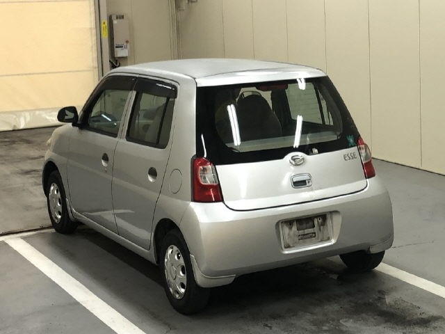 DAIHATSU ESSE