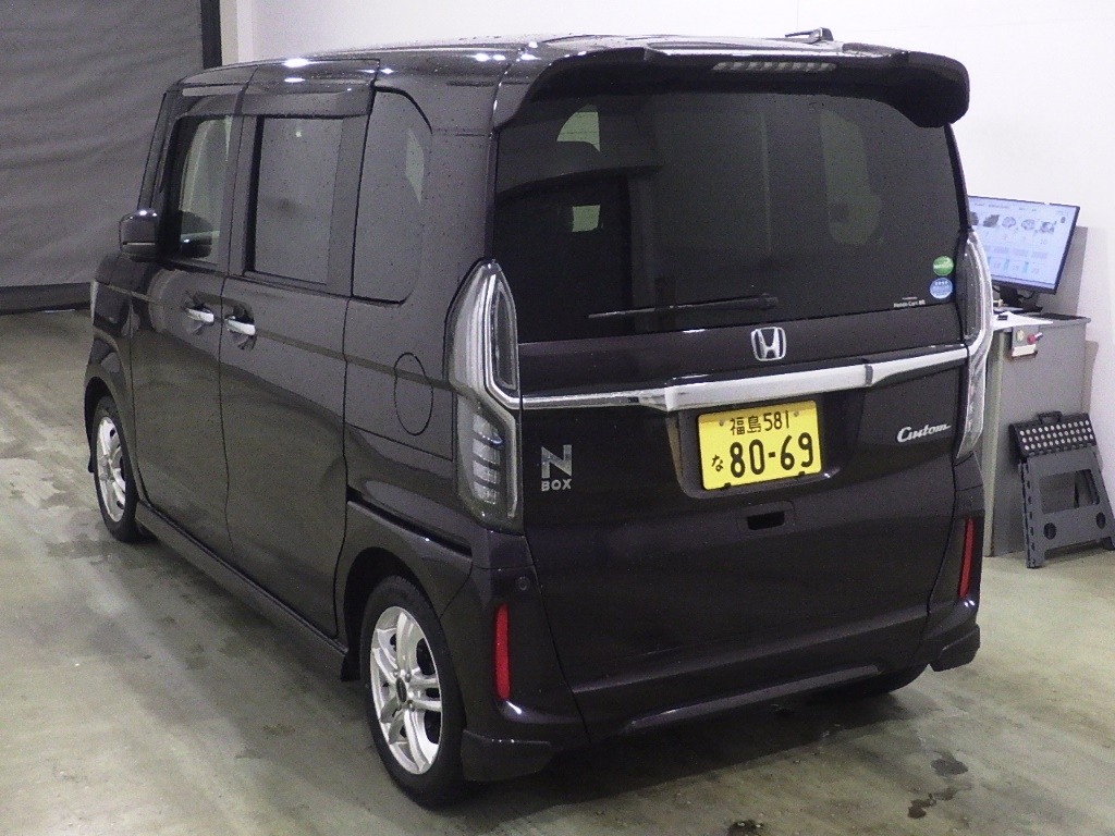 HONDA N-BOX