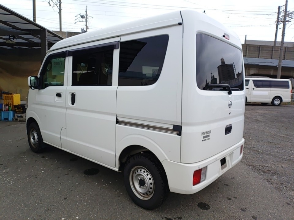 NISSAN NV100 CLIPPER