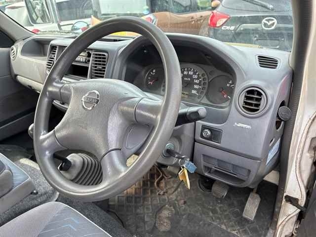 NISSAN CARAVAN