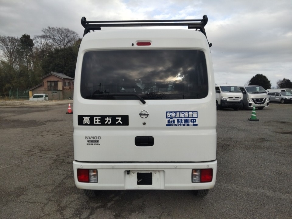 NISSAN NV100 CLIPPER