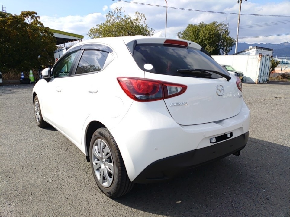 MAZDA MAZDA2