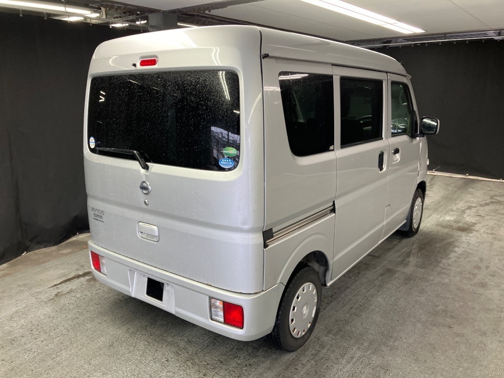 NISSAN NV100 CLIPPER