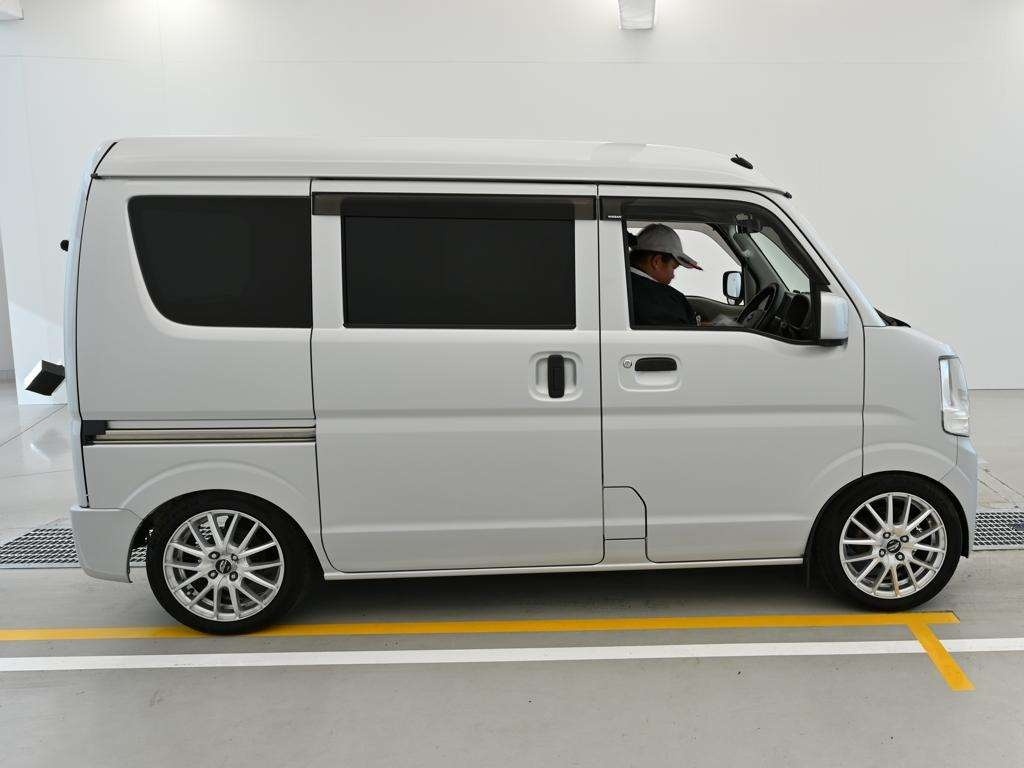 NISSAN NV100 CLIPPER