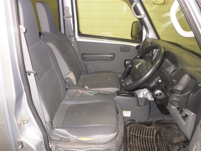MITSUBISHI MINICAB
