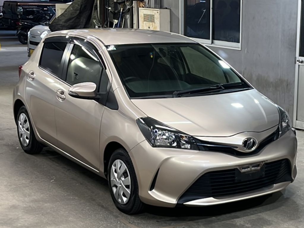TOYOTA VITZ