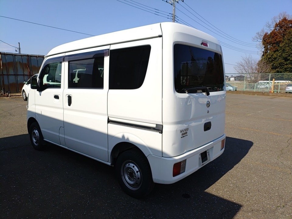 NISSAN NV100 CLIPPER