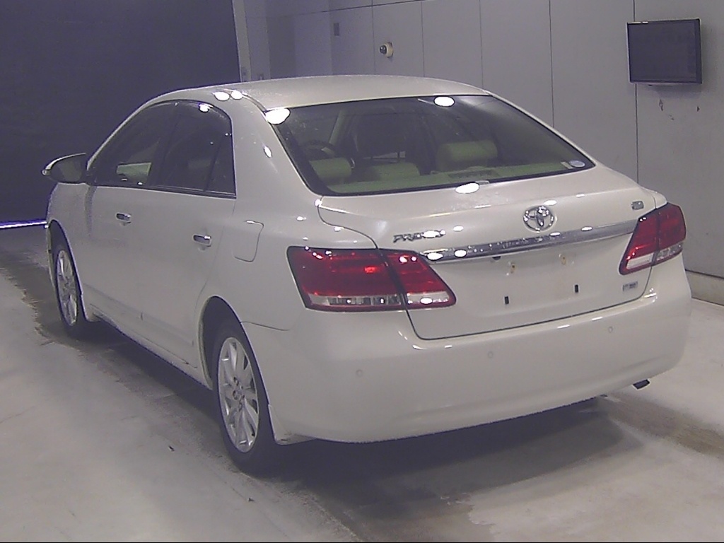 TOYOTA PREMIO