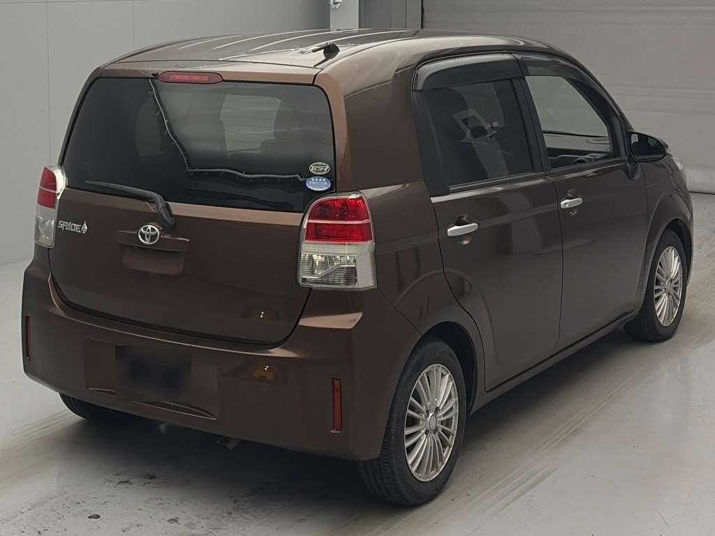 TOYOTA SPADE