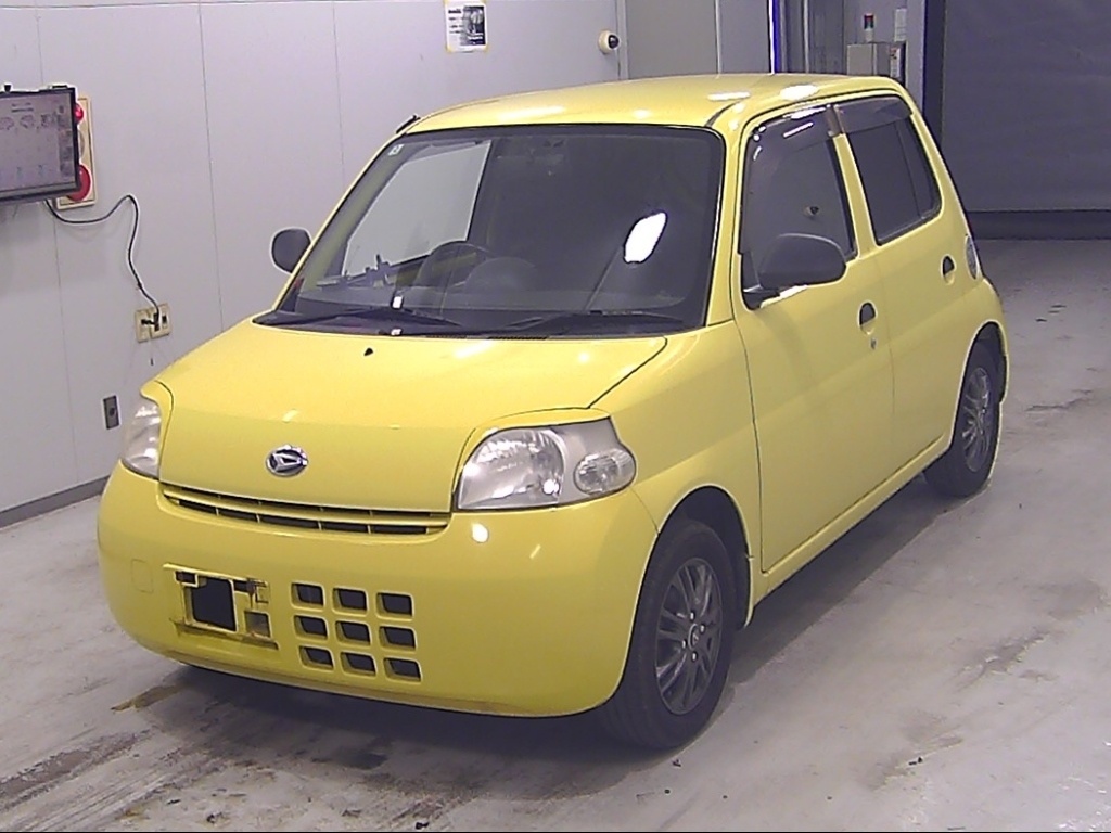 DAIHATSU ESSE